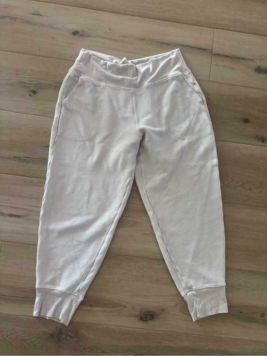 Athleta Pants - Athleta Light Cream/White Textured Joggers